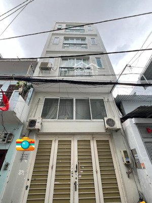 chdv 6 tầng 13 chdv hđt khoán 70tr có thang máy, hẻm xe hơi huỳnh văn bánh