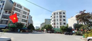 bán gấp nhà đt văn khê hơn 20tỷ dt100m2 mt kinh doanh khủng, dòng tiền 40tr/tháng, lãi vốn luôn.