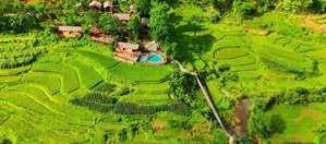 bán khu nghỉ dưỡng **pu luong riverside lodge** 5000m2 gần thác hiêu, view suối, giá 18 tỷ