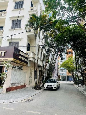 bán nhanh nhà phân lô vip trung kính, cầu giấy. 70m2/5t mt 5 mét. vỉa hè ô tô tránh, nội thất xịn