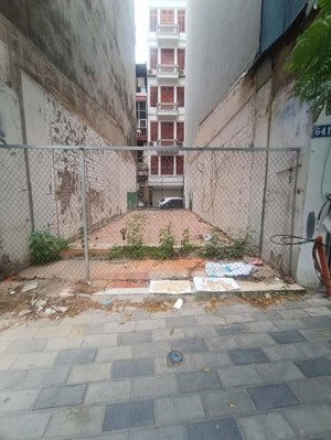 bán đất mặt phố 1 mặt ngõ sau ô tô tránh 36 tỷ 57m mt 4m vỉa hè kinh doanh lạc long quân tây hồ