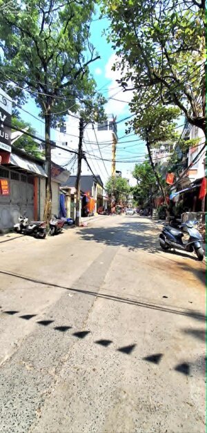 SIÊU PHẨM NHÀ HOÀN KIẾM GIÁP RANH BA ĐÌNH HAI BÀ TRƯNG DÂN XÂY FULL NỘI THẤT 4 TỶ 1