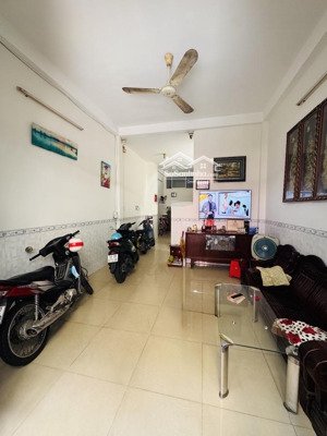 hẻm xe hơi 6m thoại ngọc hầu - tân phú - 71m - 4 tầng - 4pn- ngay big c- hoàn công - giá 7.8 tỷ