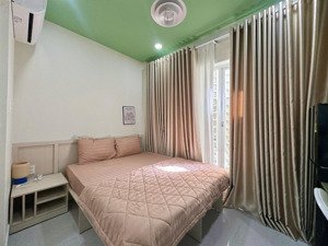 căn hộ giá rẻ- nhà mới 100% - ban công full nội thất ngay trung tâm sg gần chợ an đông, bvđh y dược