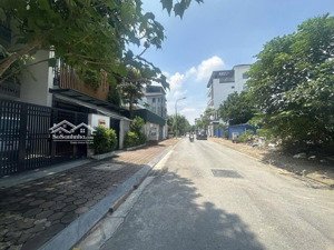 cần bán gấp lô đất kim quan thượng việt hưng, hàng xóm vinhome, xây biệt thự, kinh doanh, làm văn