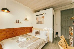 cho thuê phòng full nội thất cửa sổ và ban công thoáng mát ở lê văn sỹ phú nhuận giáp quận 1,quận 3