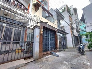 cmt8, hxh, cv lê thị riêng, chợ hòa hưng. 42m2, 4tầng.