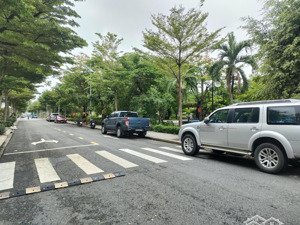 cần bán căn chính diện công viên cityland center hills, giá 17,8 tỷ