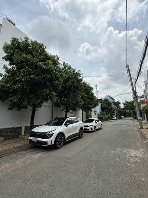 dãy trọ thu nhập sát hoàng diệu 2 - linh trung, thủ đức, 227m²,ngang 11,1, sổ đẹp, giá tốt!