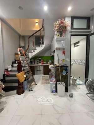 bán nhà trại cá hai bà trưng, 55m, 5 tầng, lô góc, giá 8.5 tỷ