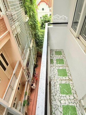 bán nhà mặt phố ngọc thụy, 7,4 tỷ, 42m2, 4pn + 5wc + bếp giá cực chất