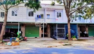 bán dãy nhà trọ gần chợ đêm trong kcn bàu bàng - bình dương 150m2/1tỷ8 full thổ