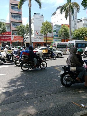 siêu hot nhà 3 tầng mặt tiền điện biên phủ, thanh khê dt: 69,7m²