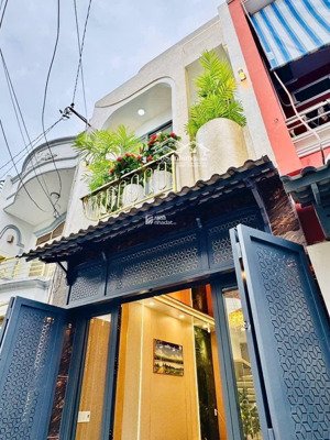 cần tiền bán gấp nhà nguyễn văn đậu - 2,42 tỷ 3pn ,3wc , trung tâm bình thạnh