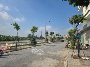 phải thật nhanh. cần bán gấp lô đất 43m khu vực cực hót lại đà hàng xóm bác trọng, sát vin cổ loa