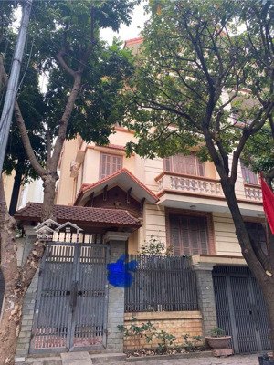 cho thuê nhà 110m2, 4 tầng, phân lô lưu hữu phước làm văn phòng, đào tạo