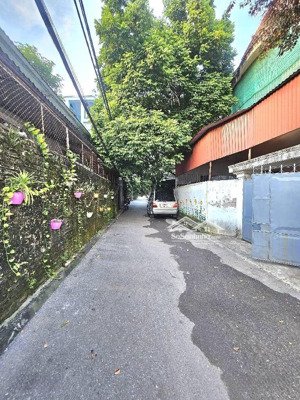 bán đất hiếm và đẹp - lô góc - nở hậu - ngõ nông - vài bước ra đường otô,dt40m, chỉ 4tỷ xx