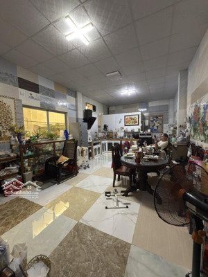 mặt tiền kinh doanh cực đỉnh, gần cc moonlight residences 3 tầng 8x39 chỉ 57 tỷ.