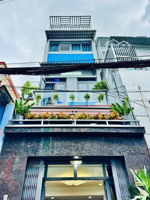 bán nhà hẻm xe tải cho con đi du học ngay cao thắng, p5, quận 3.giá 5.08tỷ/65,8m2 x 3lầu - gara ôtô