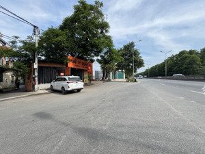 đất đẹp vị trí đắc địa ngay tòa tháp 108 tầng, giữa cầu thăng long & cầu nhật tân