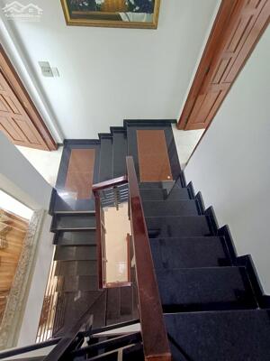 Nhà 3 tầng 64m2 HXH gần MT đường số 10 Quận 9 giá 7.2 tỷ