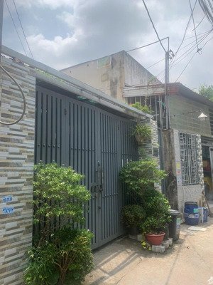 bán dãy trọ 5x21m, đang cho thuê 10tr, hẻm 4m, sát trường chinh, tân thới nhất, q12