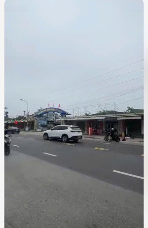 bán nhà riêng chính chủ 90m2. 3 tầng. 3 pn. 3 wc mặt tiền 4,1m