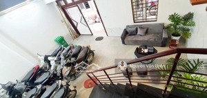 bán nhà, 48m2 x 6 tầng x 5,8 mặt tiền giáp cầu vượt mai dịch, cầu giấy, sổ đỏ hoa hậu. 2 thoáng,