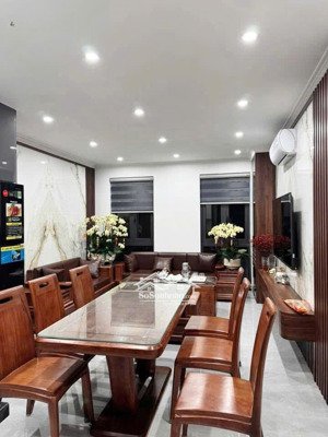 bán gấp nhà 7 tầng long biên 80m² gara ô tô, thang máy trung tâm cổ linh, cạnh aeon mall