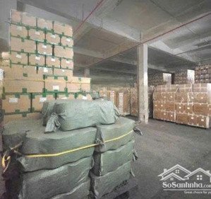kho đẹp cần cho thuê gấp ở nguyễn tất thành diện tích 450m2