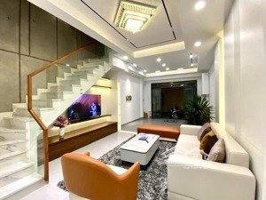 nhà mặt tiền kinh doanh 4tầng, huỳnh tấn phát - trần trọng cung - lý phục man.