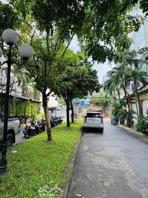 cặp 8x30m siêu vip tân sơn nhì , đường nội bộ 12m. thích hợp xây biệt thự, văn phòng cty