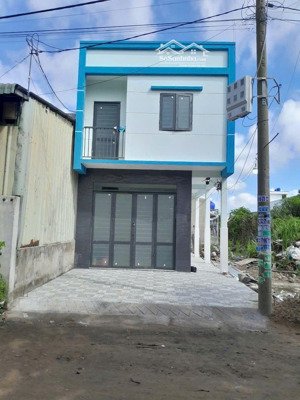 bán dãy trọ mới xây 2 tầng, đường nhựa 10m kdc tân đức (đang cho thuê 11tr/tháng)