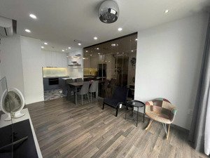 gia đình cần cho thuê ch xi grand court dt 90m2, 3pn, 2wc, full nt, tầng cao. giá thật: 19 tr/th