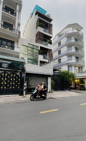 giảm cực sâu 3.2 tỷ! bán gấp mặt tiền rẻ nhất nguyễn văn đậu 4x17m vuông 3 tầng