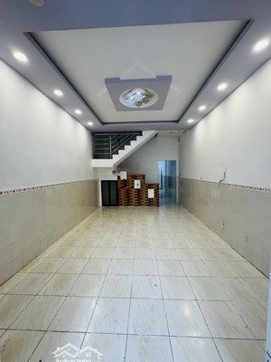 7,9 tỷ 72m2 (4x18m) nhà mặt tiền 2 tầng khu tên lửa phường bình trị đông b bình tân
