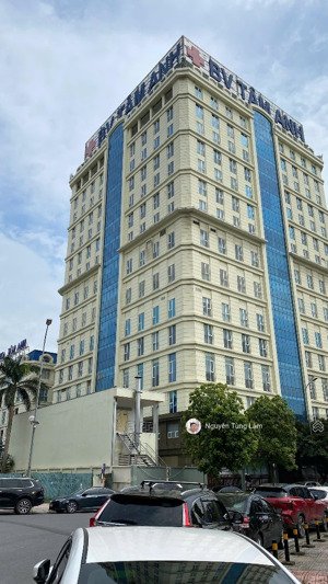 hiếm: cần bán nhà liền kề 117 nguyễn sơn 100m2 lô góc gần bv tâm anh