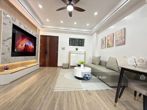 bán gấp nhà tập thể ngay phố láng hạ - 70m- lô góc 2 ngủ - full đồ ở ngay