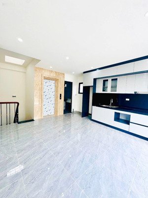 nhà đẹp ngõ thông vừa ở vừa kinh doanh - sổ vuông đẹp