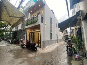 căn góc 2mt hẻm gần hxh có pn dưới đất cho người lớn tuổi giá 6 tỷ 380 tl