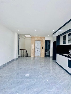 chính chủ bán nhà la phù 45m² x 6 tầng, thang máy, ô tô đỗ cửa, ở ngay