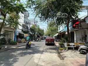 bán nhà mtkd ngay chợ phước bình - phường phước bình, quận 9. dt: 4 x 27.5 = 110m2 - giá chỉ 11 tỷ.