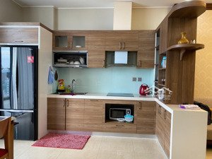 cho thuê căn 3 ngủ đủ đồ tràng an hoàng quốc việt giá 18tr/ tháng