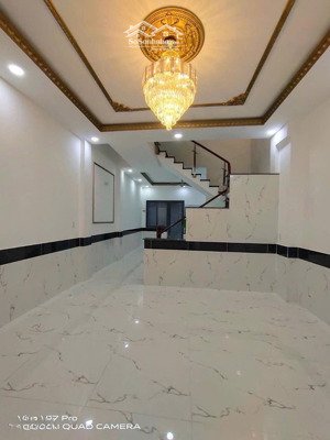 nhà 3 tầng đường xe hơi khu hồng long, hiệp bình phước, thủ đức