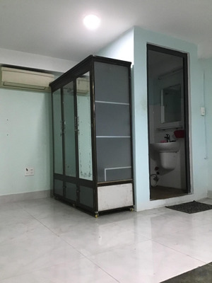 cho thuê phòng máy lạnh,có nhà vệ sinh bên trong,có nhà bếp riêng bên ngoài q8