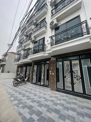 bán nhà bích hoà 4tx42m2, fun nội thất, 100m ql21b, 3km đại học đại nam giá 3,7 tỷ