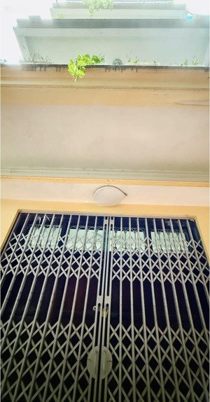 bán nhà tự xây gần phố thụy khuê 4 tầng + tum ngõ rộng, nở hậu