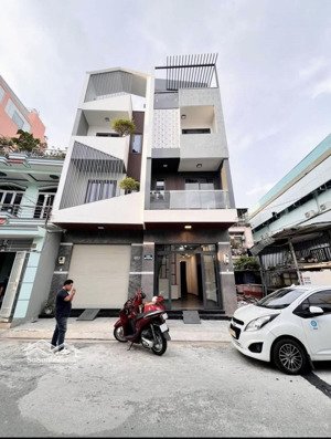 cần ra nước ngoài gấp tôi bán nhà giá ngộp 3tỷ950/78,3m2. trương quyền- võ thị sáu- q.3