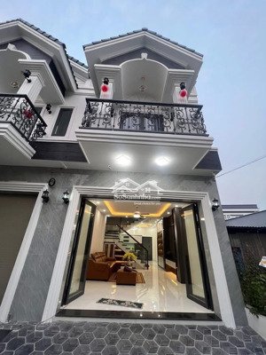 nhà siêu đẹp ngay nguyễn công bình, trung an, mỹ tho. dt: 4,5x15 có 3pn giá 2,25 tỷ tl