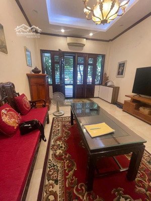 33 tỷ, thụy khuê. 70m2 * 5t . mt 4m. phân lô vip , ô tô tránh, đỗ cửa . vỉa hè rộng .